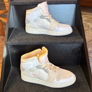 Nike High-Top Sneakers in Light Gray and Cream